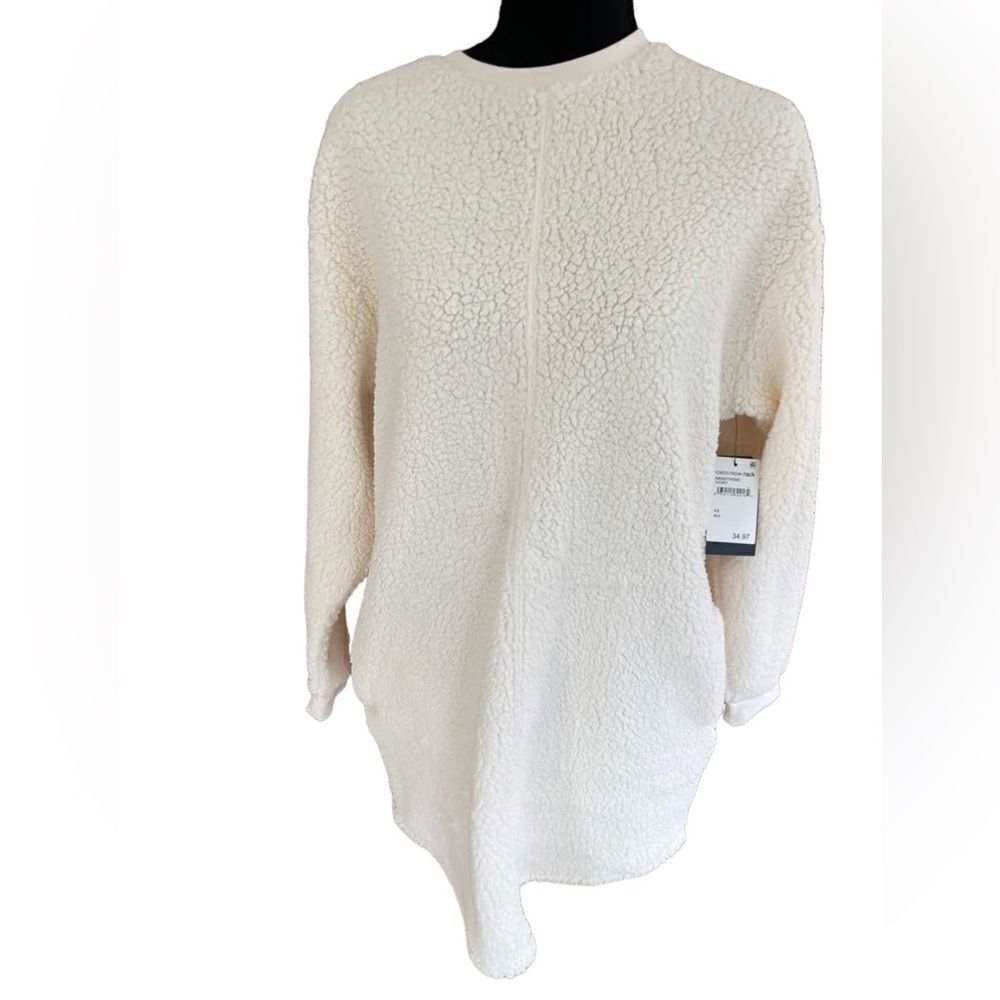 New with tags Melrose and Market faux Sherpa ivory tunic, size XS